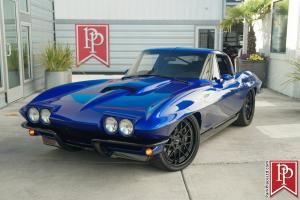 Chevrolet Corvette 63RS Custom Split-Window Coupe 1963 года 